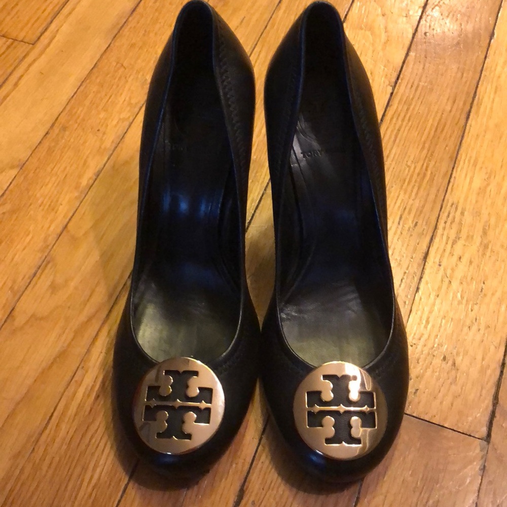 Tory Burch Wedge Heels 🖤